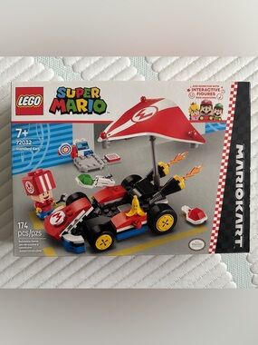 Nintendo Super Mario Red and Yellow Kart Building Kit 72032